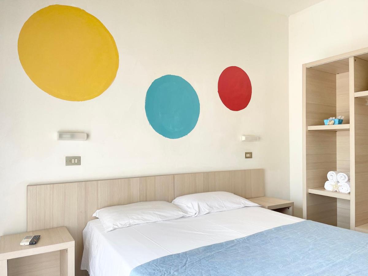 Hotel Orlov Rimini Eksteriør bilde