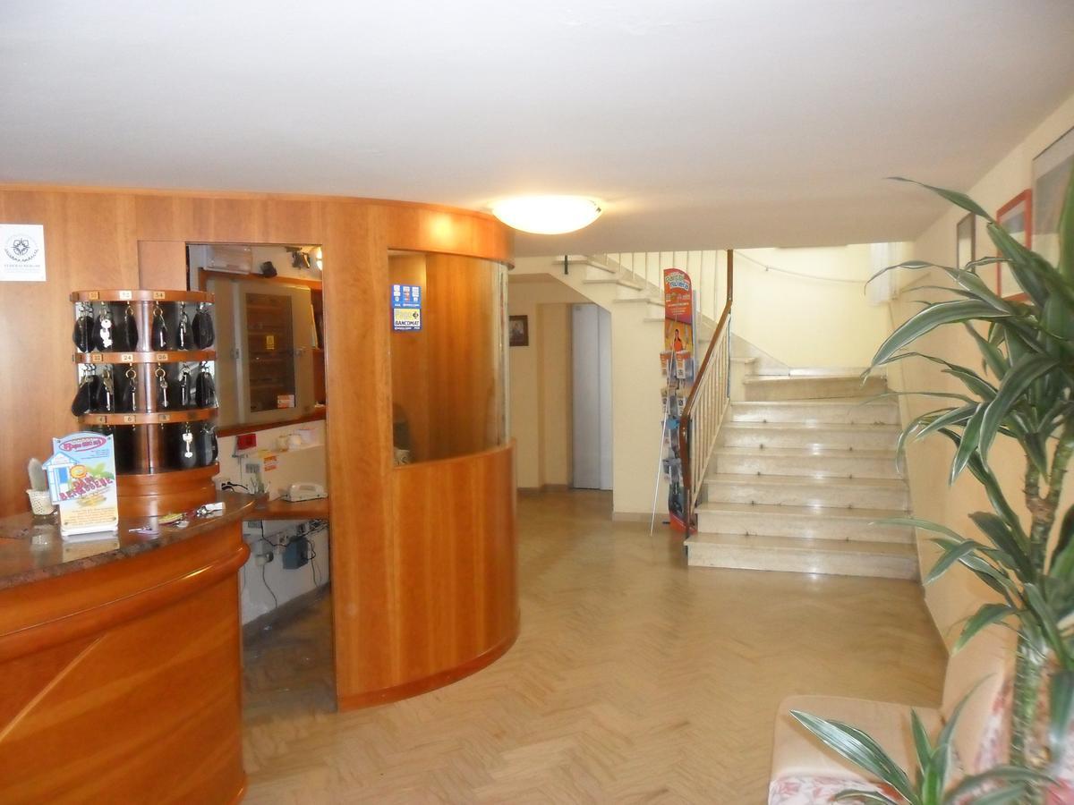 Hotel Orlov Rimini Eksteriør bilde