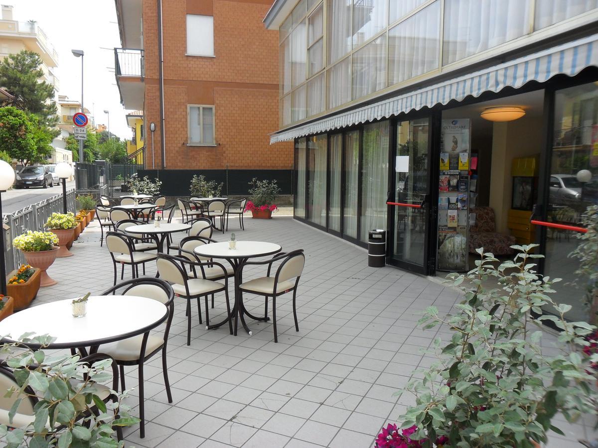 Hotel Orlov Rimini Eksteriør bilde